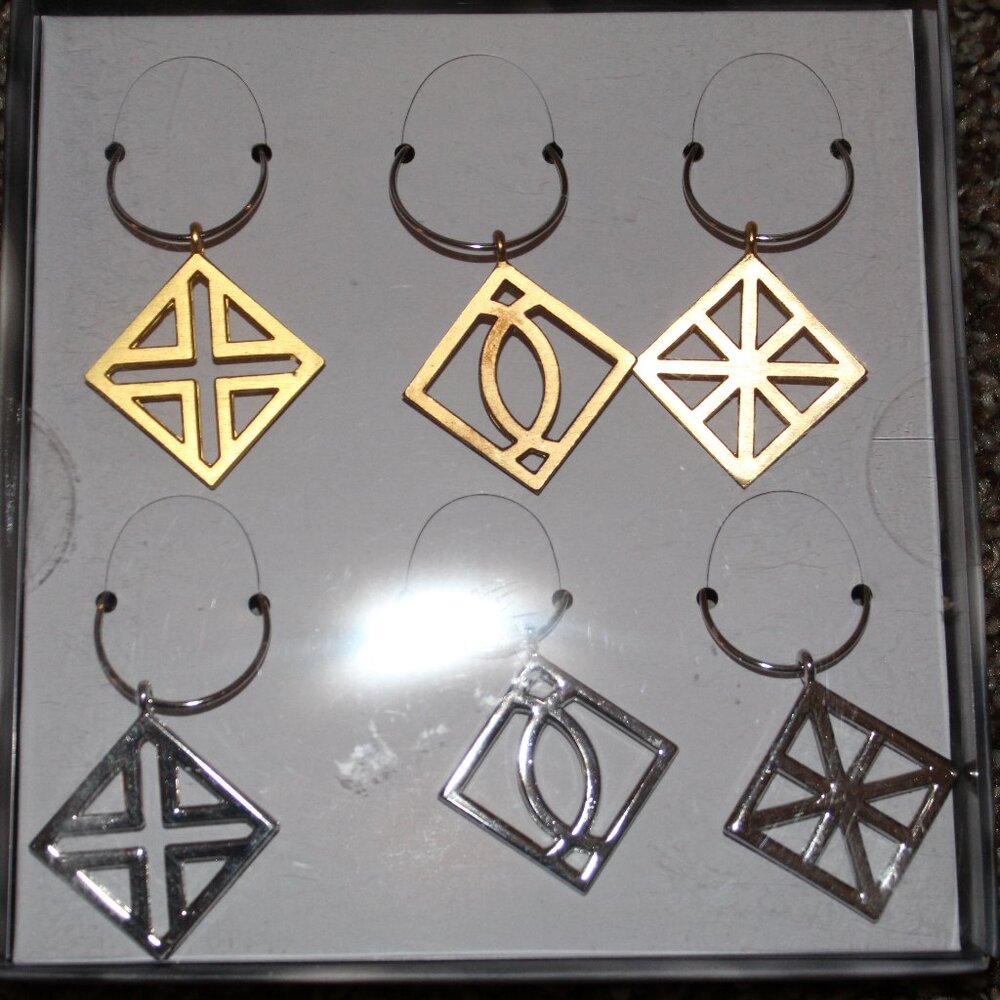BNIB St. Nicholas Square Wine Charms 3 goldtone 3 silvertone total 6